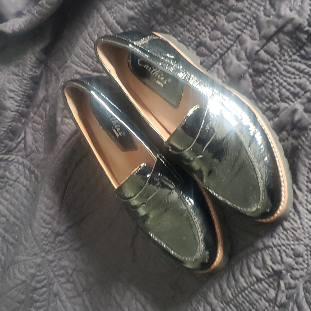 Earthies loafer